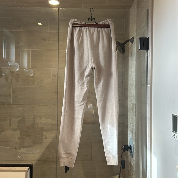 Matching Set: Jogger + Cropped Zip Up Loungewear - Picture 5 of 7